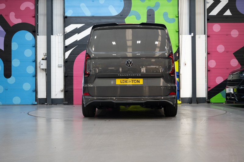 Volkswagen Transporter 2.0 T32 150ps Diesel 4m Auto Panel Van SWB - N5746