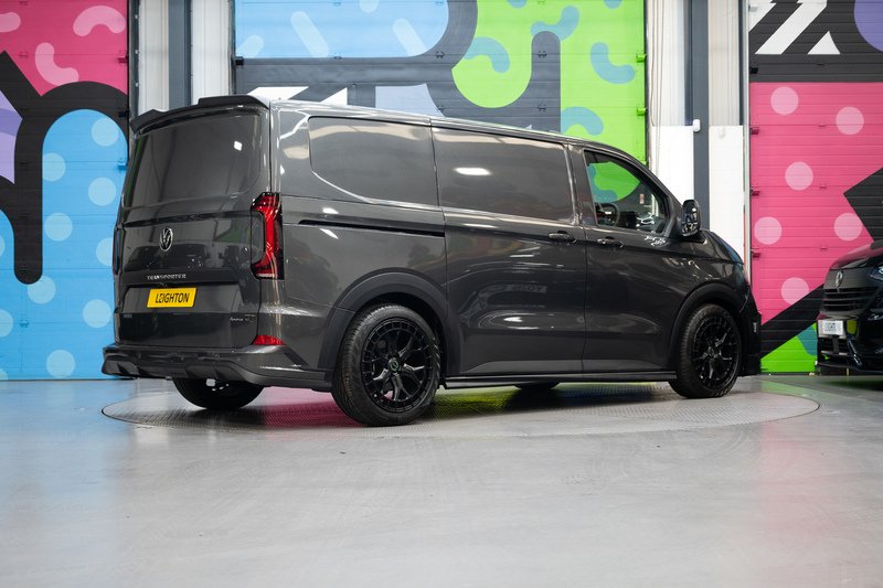 Volkswagen Transporter 2.0 T32 150ps Diesel 4m Auto Panel Van SWB - N5746