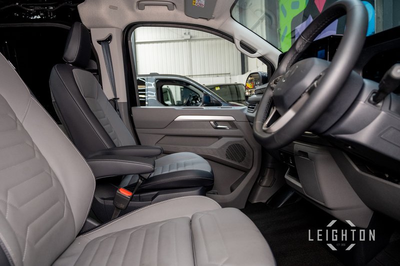 Volkswagen Transporter 2.0 T32 150ps Diesel 4M Auto Panel Van SWB - N5747