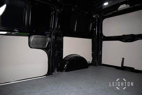 Volkswagen Transporter 2.0 T32 150ps Diesel 4M Auto Panel Van SWB - N5747