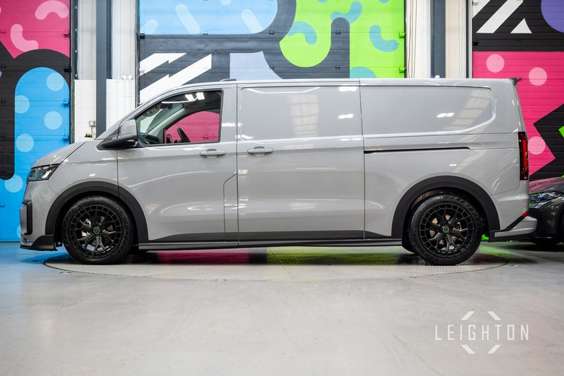 Volkswagen Transporter 2.0 T32 170ps Diesel Auto Panel Van LWB - N5755