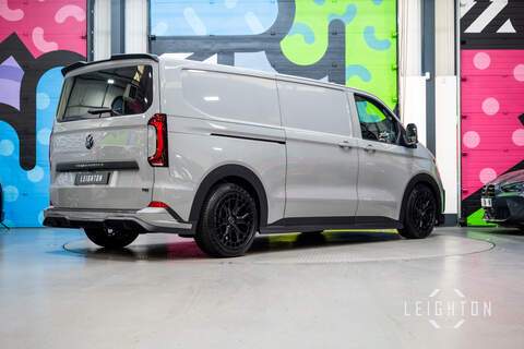 Volkswagen Transporter 2.0 T32 170ps Diesel Auto Panel Van LWB - N5755