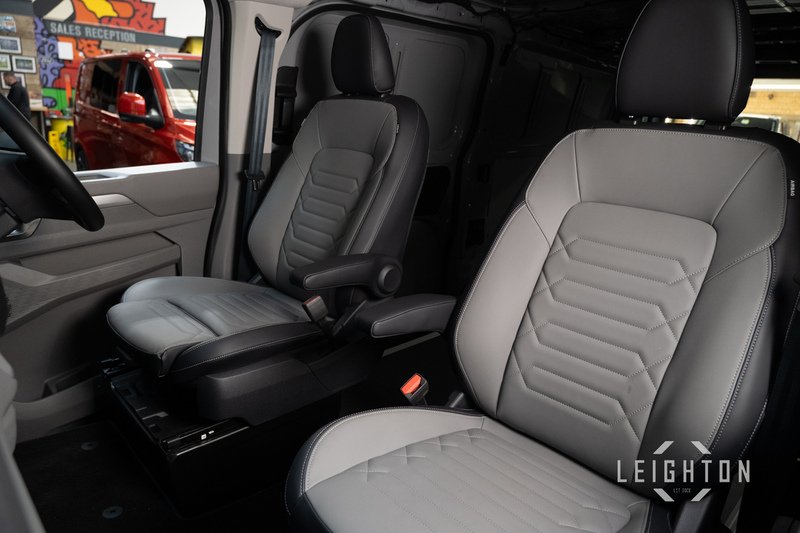 Volkswagen Transporter 2.0 T32 170ps Diesel Auto Panel Van LWB - N5755