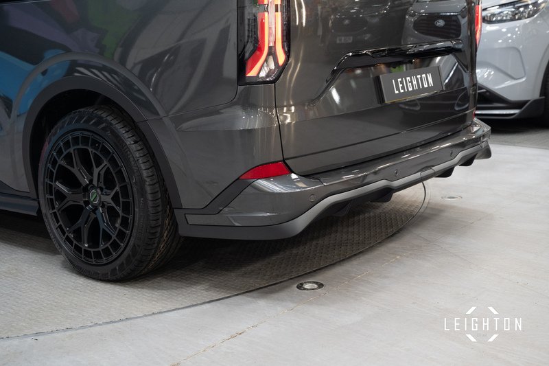 Ford Tourneo Custom 2.5 340 Diesel 170ps Auto 8 Seat L2 - N5758