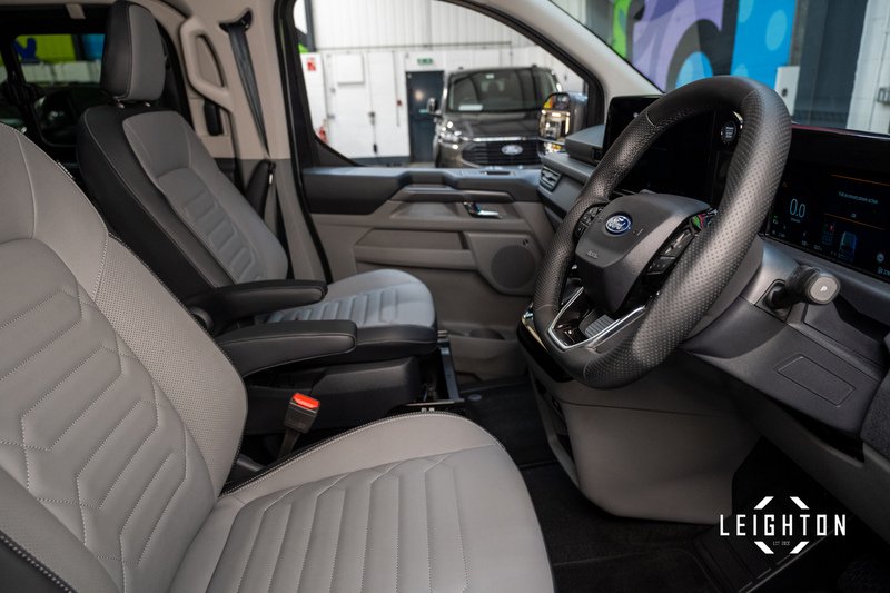 Ford Tourneo Custom 2.5 340 Diesel 170ps Auto 8 Seat L2 - N5758