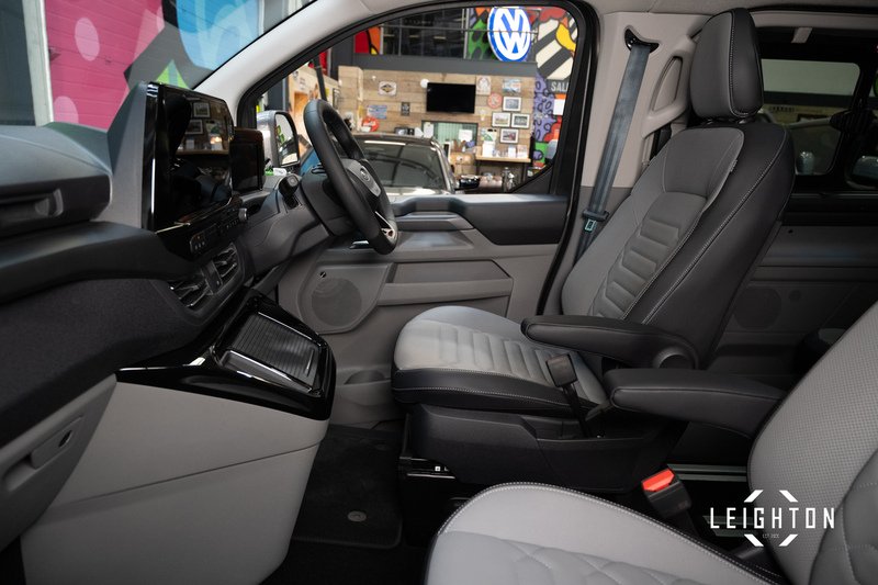 Ford Tourneo Custom 2.5 340 Diesel 170ps Auto 8 Seat L2 - N5758