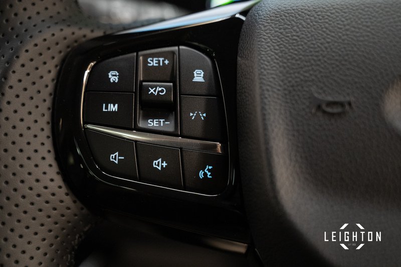 Ford Tourneo Custom 2.5 340 Diesel 170ps Auto 8 Seat L2 - N5758