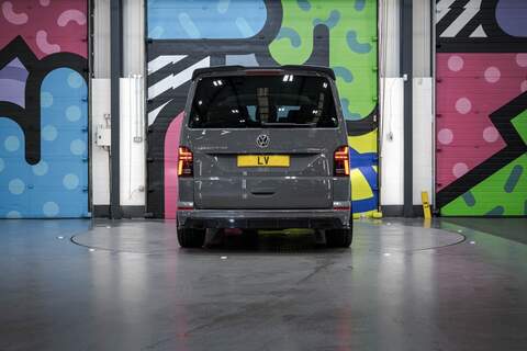 Volkswagen Transporter T6.1 T32 SWB 2.0TDI 150 PS DSG HIGHLINE KOMBI LV-R PACK - N5760