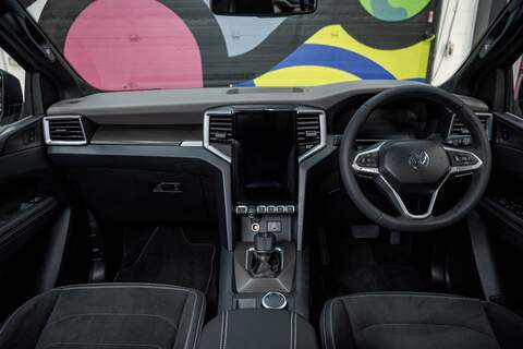 Volkswagen Amarok 240PS STYLE 3.0 TDI 10SPD AUTO 4MOTION LV-BLACK PACK - N5777