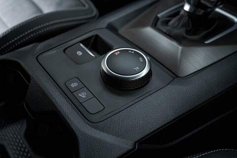 Volkswagen Amarok 240PS STYLE 3.0 TDI 10SPD AUTO 4MOTION LV-BLACK PACK - N5777