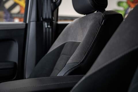 Volkswagen Amarok 240PS STYLE 3.0 TDI 10SPD AUTO 4MOTION LV-BLACK PACK - N5777