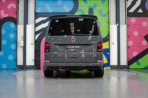 Volkswagen Transporter T6.1 T32 LWB 2.0BITDI 204PS 4-MOTION DSG HIGHLINE KOMBI LV-R PACK - N5805