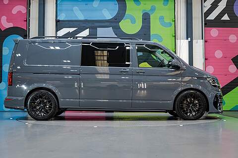 Volkswagen Transporter T6.1 T32 LWB 2.0BITDI 204PS 4-MOTION DSG HIGHLINE KOMBI LV-R PACK - N5805