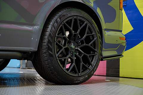Volkswagen Transporter T6.1 T32 LWB 2.0BITDI 204PS 4-MOTION DSG HIGHLINE KOMBI LV-R PACK - N5805
