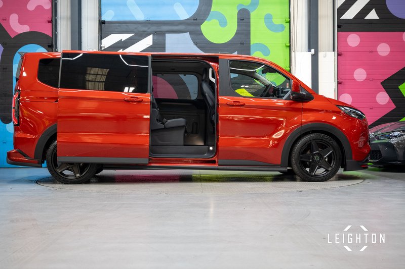 Ford Tourneo Custom 2.5 340 PHEV 232ps Auto 8 Seats L2 - N5811