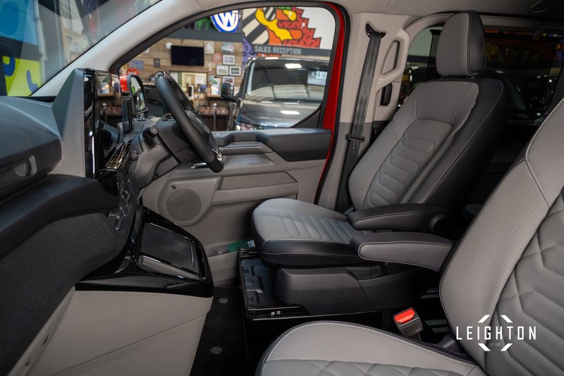 Ford Tourneo Custom 2.5 340 PHEV 232ps Auto 8 Seats L2 - N5811