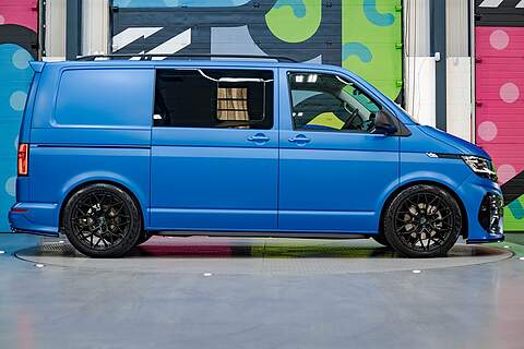 Volkswagen Transporter T6.1 T32 SWB 2.0BITDI 204PS 4-MOTION DSG HIGHLINE KOMBI LV-R PACK - N5820