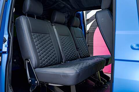 Volkswagen Transporter T6.1 T32 SWB 2.0BITDI 204PS 4-MOTION DSG HIGHLINE KOMBI LV-R PACK - N5820