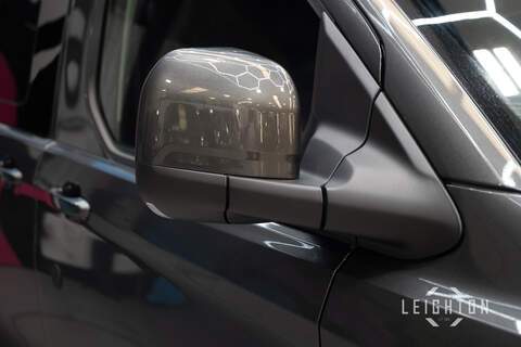 Ford Transit Custom 2.5 320 232ps PHEV Auto Panel Van L2 - N5827