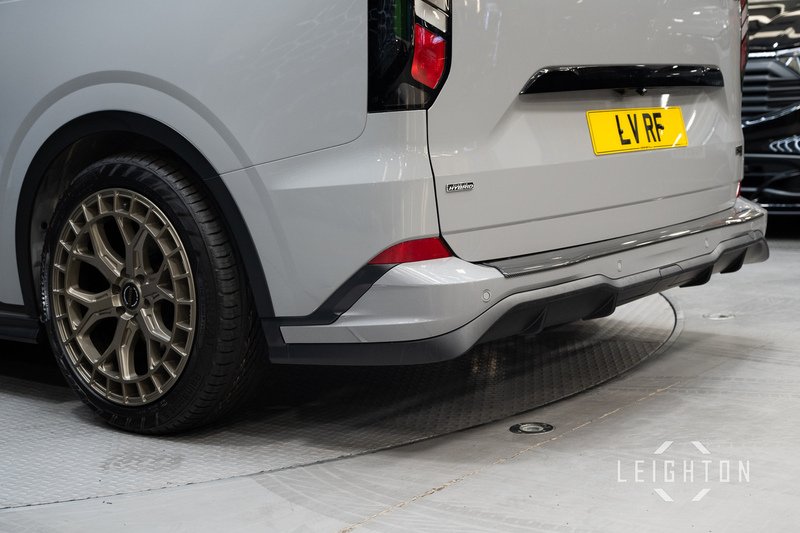 Ford Transit Custom 2.5 320 232ps PHEV Auto Double Cab L2 - N5831