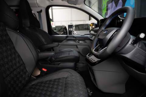 Ford Transit Custom 2.5 320 232ps Auto PHEV Double Cab L1 - N5847
