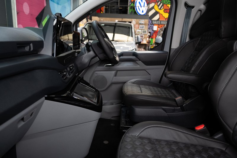 Ford Transit Custom 2.5 320 PHEV 232ps Auto Double Cab L2 - N5852