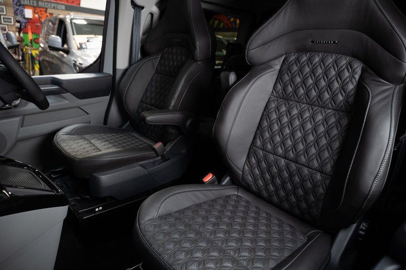 Ford Transit Custom 2.5 320 PHEV 232ps Auto Double Cab L2 - N5852