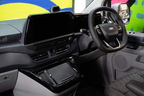 Ford Transit Custom 2.5 320 PHEV 232ps Auto Double Cab L2 - N5852