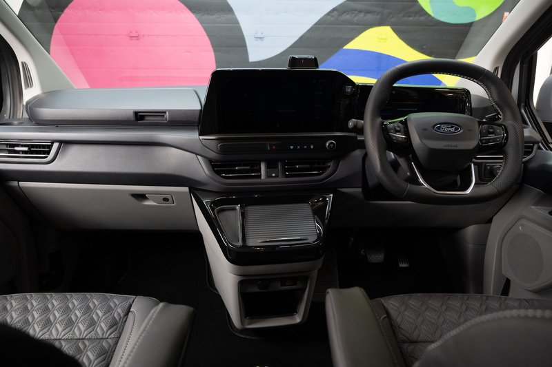 Ford Transit Custom 2.5 320 PHEV 232ps Auto Double Cab L2 - N5852