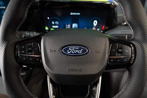 Ford Transit Custom 2.5 320 PHEV 232ps Auto Double Cab L2 - N5852