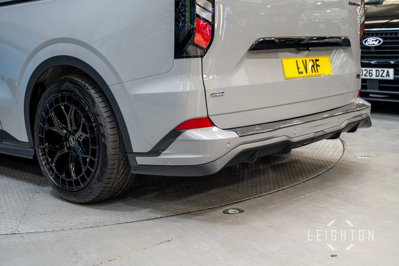 Ford Transit Custom 2.5 320 232ps PHEV Auto Double Cab L2 - N5853