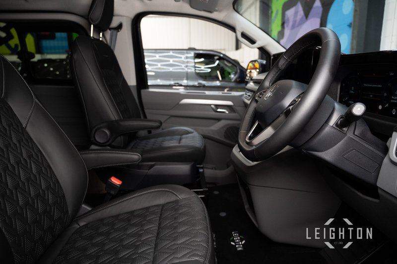Volkswagen Transporter 2.0 T32 170ps Diesel Auto Kombi SWB - N5860