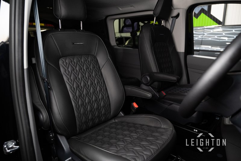 Volkswagen Transporter 2.0 T32 170ps Diesel Auto Kombi SWB - N5860