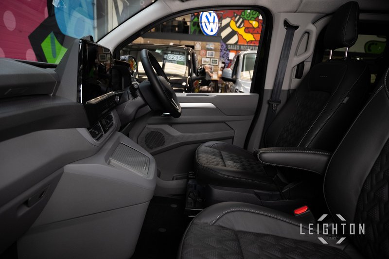 Volkswagen Transporter 2.0 T32 170ps Diesel Auto Kombi SWB - N5860
