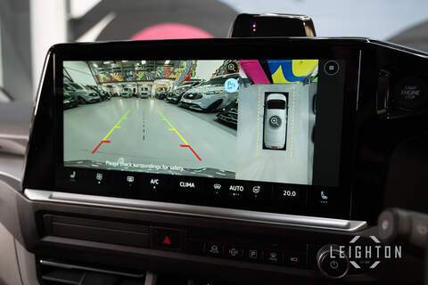 Volkswagen Transporter 2.0 T32 170ps Diesel Auto Kombi SWB - N5860