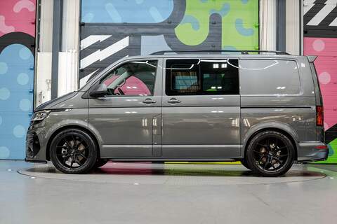 Volkswagen Transporter 2.0 T32 Diesel 204PS DSG 4MOTION Kombi SWB - N5871