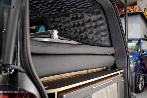 Volkswagen Transporter 2.0 T32 Diesel 204PS DSG 4MOTION Kombi SWB - N5871