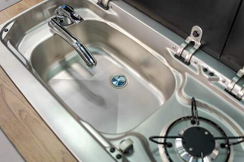 Volkswagen Transporter 2.0 T32 Diesel 204PS DSG 4MOTION Kombi SWB - N5871