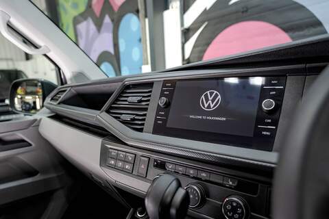 Volkswagen Transporter 2.0 T32 Diesel 204PS DSG 4MOTION Kombi SWB - N5871