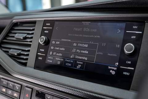 Volkswagen Transporter 2.0 T32 Diesel 204PS DSG 4MOTION Kombi SWB - N5871