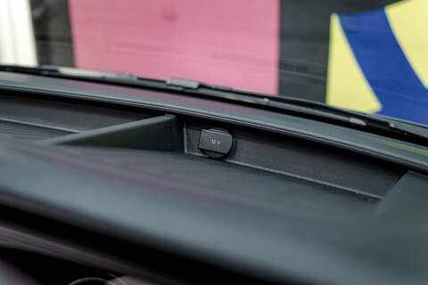 Volkswagen Transporter 2.0 T32 Diesel 204PS DSG 4MOTION Kombi SWB - N5871