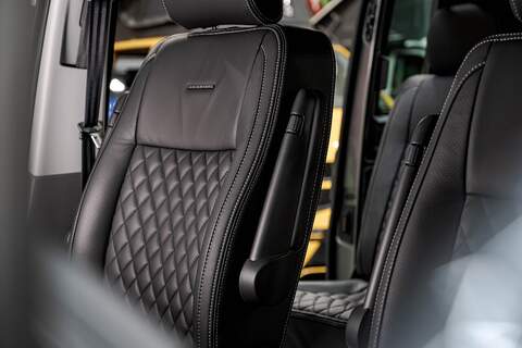 Volkswagen Transporter 2.0 T32 Diesel 204PS DSG 4MOTION Kombi SWB - N5871