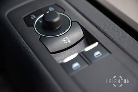 Ford Transit Custom 2.5 320 232ps PHEV Auto Panel Van L1 - N5885