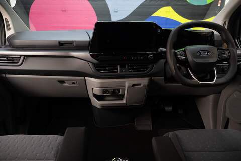 Ford Tourneo Custom 2.5 340 232ps PHEV Auto Tourneo L1 - N59070