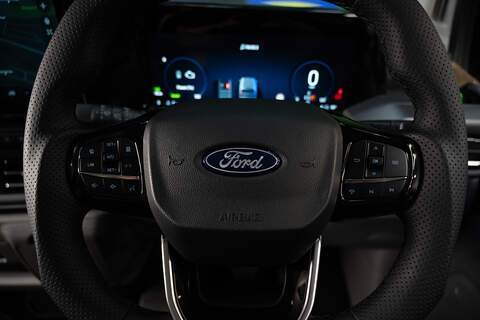 Ford Tourneo Custom 2.5 340 232ps PHEV Auto Tourneo L1 - N59070