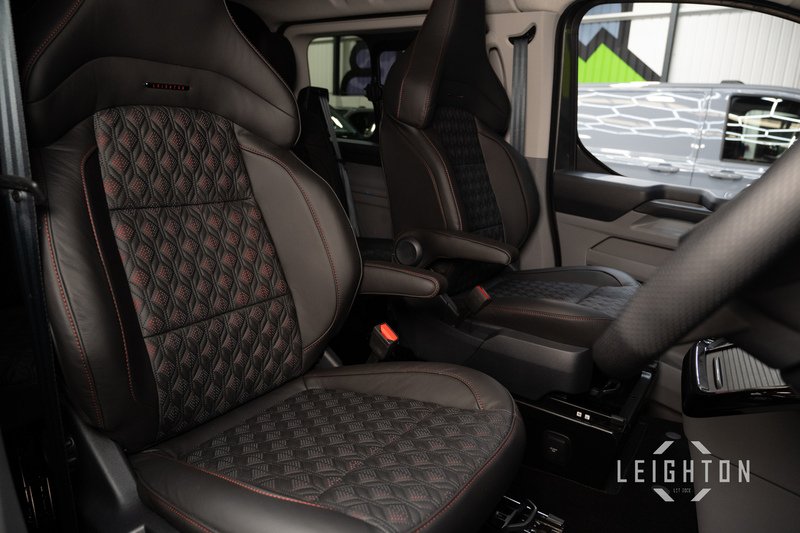 Ford Transit Custom 2.5 320 232ps PHEV Auto Double Cab L2 - N5682