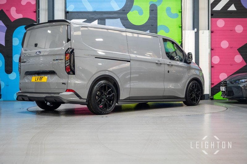Ford Transit Custom 2.5 320 232ps PHEV Auto Panel Van L2 - N5395