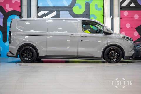 Ford Transit Custom 2.5 320 232ps PHEV Auto Panel Van L2 - N5395