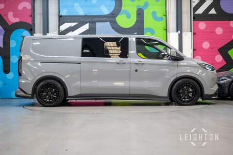 Ford Transit Custom 2.5 320 232ps PHEV Auto Double Cab L2 - N5400