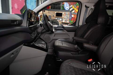 Ford Transit Custom 2.5 320 232ps PHEV Auto Double Cab L2 - N5400